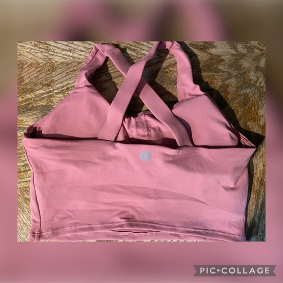 Women’s Medium Running Top/Crop Top w/ Built-in Bra - Picture 2 of 2